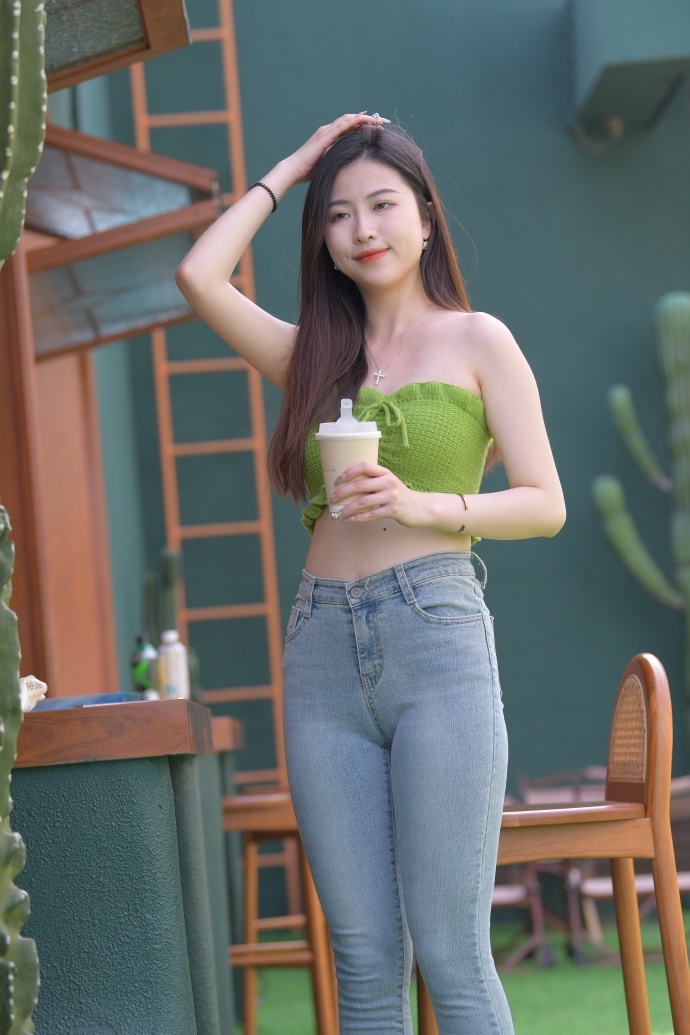 三个人一上一下的运动的电影j9九游真人游戏第一平台(图1)