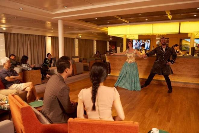 ：为老年人量身打造的欧洲轻松旅游方式J9九游会维京游轮欧洲高端中文旅游团(图3)